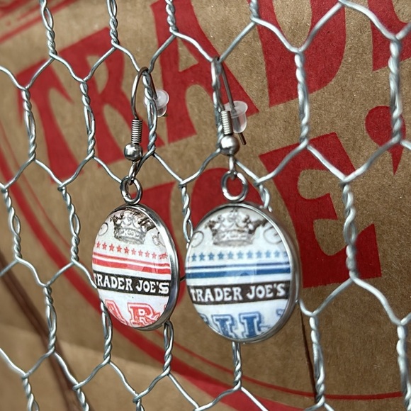 Trader Joe’s earrings 20mm chocolate wrapper - Picture 3 of 3